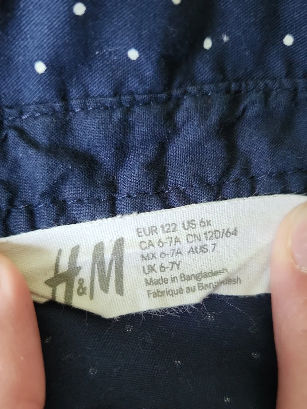 H&M Boys Size 6 Long Sleeved Navy Blue Button Up Dress Shirt